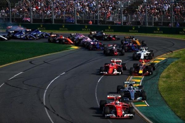Mobil F1 di masa mendatang harus bersuara keras dan sangar, biar lebih menarik. (foto : F1)