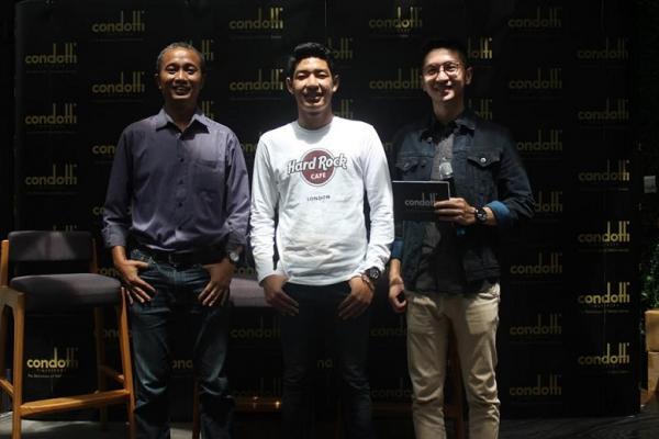 Fitra Eri (kiri), Ferrel Fadhil dan Reno. Perusahaan jam tangan kini mensupport pebalap mobil. (foto : ria afriliani)