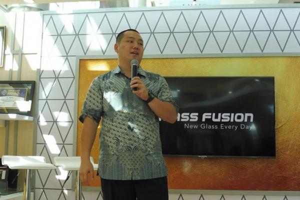Glass Fusion, produk baru untuk pembersih kaca hadir di IIMS 2017. (foto : ria)