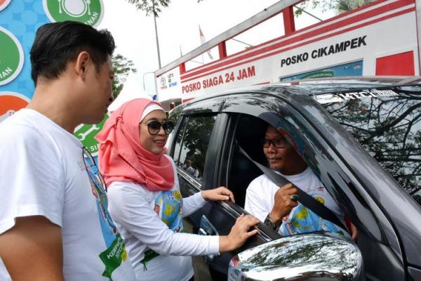 Toyota Indonesia membuka Posko Siaga 24 Jam mudik di Cikampek, Jawa Barat. (foto : tam)