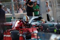 F1 Azerbaijan: Tak Terima Diganjar Penalti, Vettel Kesal & Akan Temui Hamilton