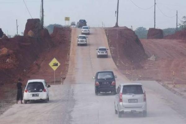 Tol fungsional Brebes-Gringsing (Kendal) menjadi penyelamat kemacetan arus mudik Lebaran 2017.