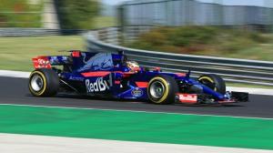 F1 2017 : Tes Mobil Torro Rosso, Pebalap Indonesia Ini Dipuji Media Inggris