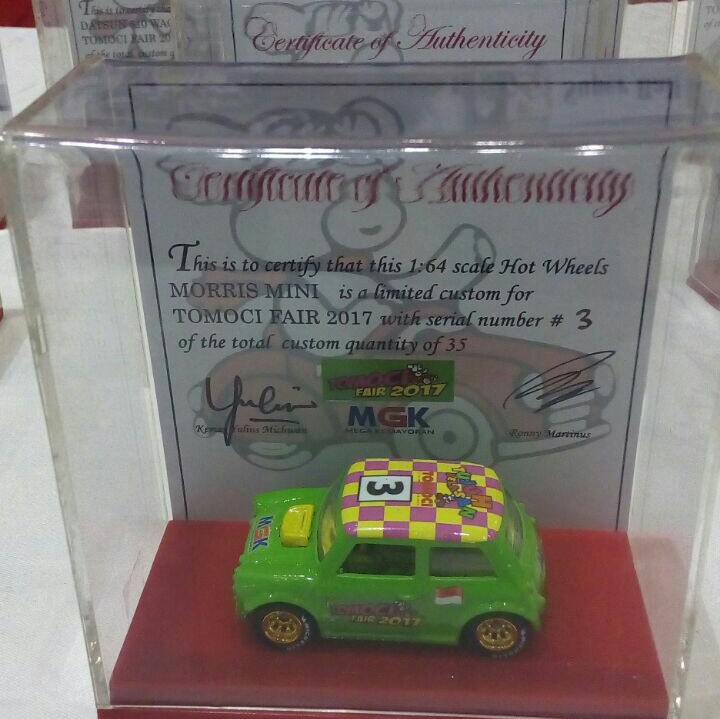 Diecast Mini Cooper banyak diburu penggemar. (foto : yacob)