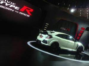 Honda Civic Type R Meluncur di Hari Pertama GIIAS 2017, Harga Masih Rahasia