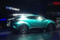 Toyota C-HR Tampil Menawan di Hari Pembukaan GIIAS 2017