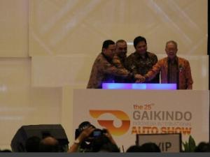 Siap Besarkan Industri Otomotif Nasional, GIIAS 2017 Resmi Dibuka Menperin Airlangga Hartarto