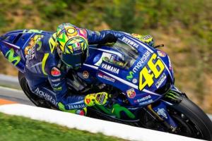 MotoGP Inggris: Penampilan Ke-300, Rossi Penasaran Pada Motor Sendiri