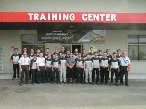 164 Peserta Perebutkan Gelar Mekanik Terbaik Mitsubishi FUSO 2017