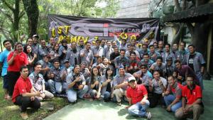 Dua Chapter Grey Car Indonesia Rayakan Ultah Bersama di Jungle Land Sentul, Makin Guyup dan Asik