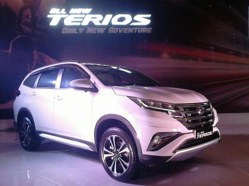 All New Daihatsu Terios dengan fitur yang lebih komplit. (foto : anto)