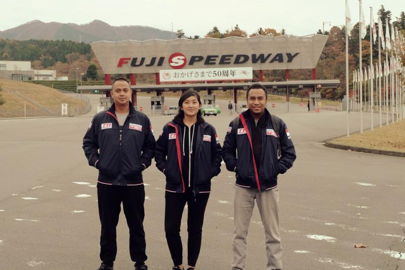 Dimitri Fitra, Alinka dan Haridarma saat ini sudah di Jepang. (foto : TTI)
