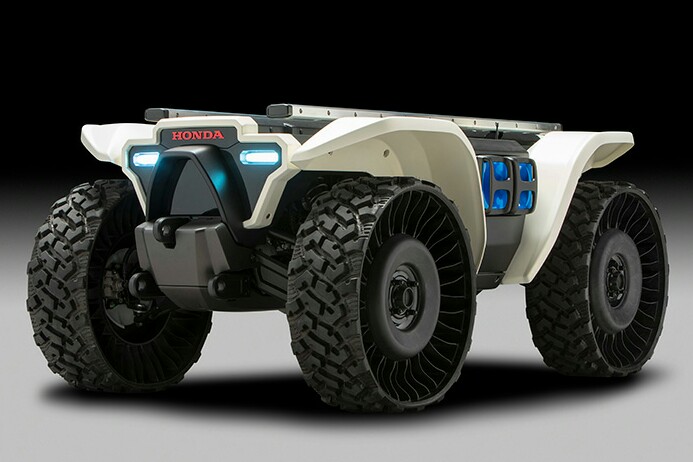 Robot  3E-D18 dapat digunakan sebagai kereta barang. (foto : Honda)