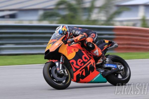 Pol Espargaro mengalami insiden kecelakaan saat menjalani tes pra musim MotoGP di Sirkuit Sepang (ist)