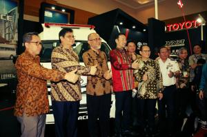 Toyota Hadirkan 4 Varian Kendaraan Komersial di GIICOMVEC 2018