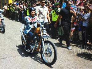 Wuih, Jokowi Touring ke Pelabuhan Ratu Geber Motor Chopper