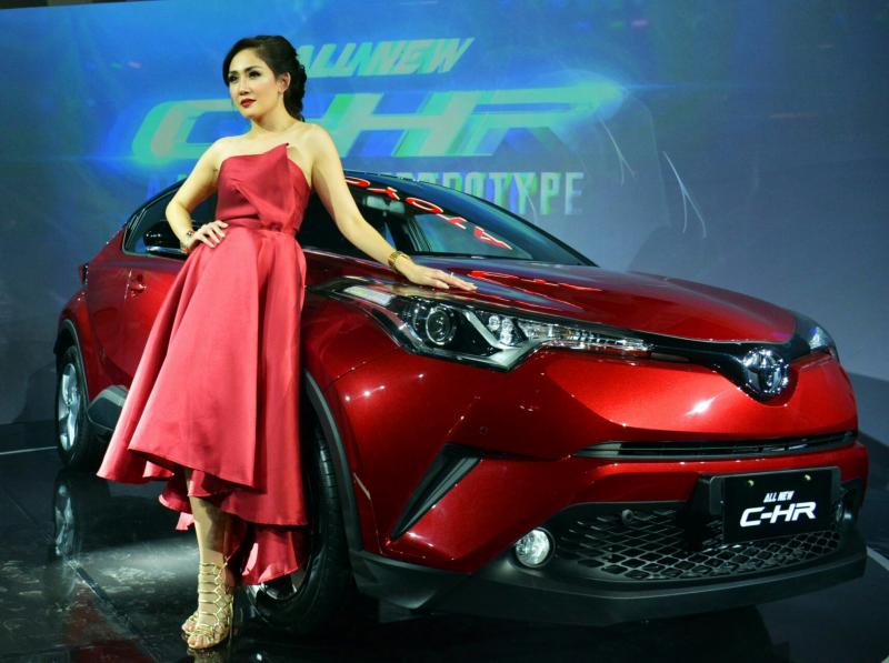 Toyota All New C-HR dalam balutan eksotika dan berbeda dengan stereotip.  (foto : TAM)