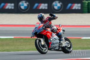 MotoGP 2018: Dovizioso Menang di Misano, Lorenzo Jatuh Ditekan Marquez