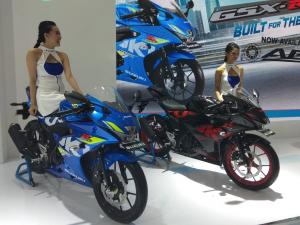 Motor Sport 150 cc Suzuki GSX-R150 Kini Punya Tiga Varian Fitur Keamanan