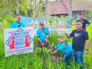 Terios Rush Club Indonesia Sambut Hari Pohon Sedunia di Yogyakarta