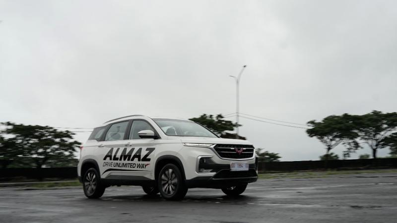 Wuling kini didukung dua outlet di Makassar, yakni Wuling Kumala Pettarani dan Wuling Kumala TSM Makassar. 