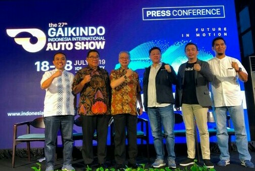 Rudy Chen dari Astra Finansial bersama panitia GIiAS 2019 saat bukber bersama media pada Selasa hari ini di Jakarta