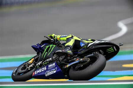 Valentino Rossi hanya butuh M1 yang andal di Mugello Italia. (foto : roadracingworld)  