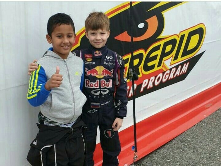 Qarrar Firhand bersama Nic Sculac dari Kroasia, teman satu timnya selama di Italia