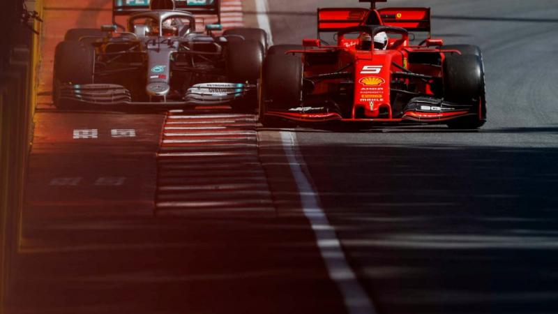 Manuver Sebastian Vettel di GP Kanada yang hasilkan penalti 5 detik. (Foto: Formula1)