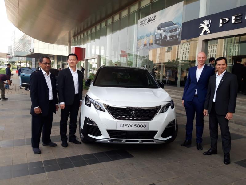 New Peugeot 5008 SUV dibanderol Rp 820 juta on the road Jakarta