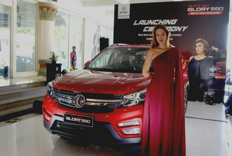 Akhirnya DFSK Glory 560 diluncurkan di Pulau Dewata. (foto : dfsk) 