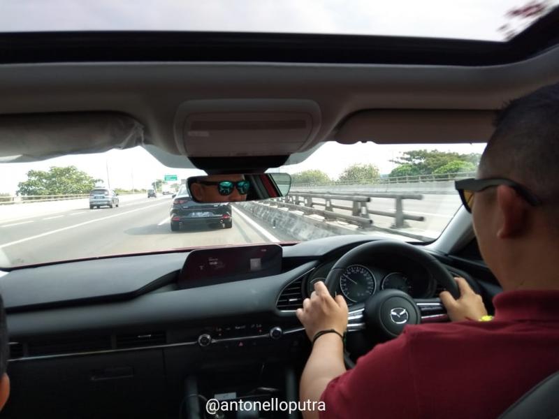 Dimana pengemudi dapat mengendarai mobil secara aman dan nyaman dengan kepercayaan diri yang tinggi. (anto)  