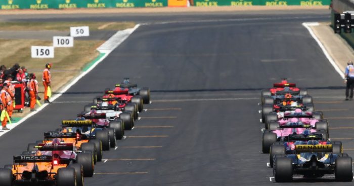 Janji Chase Carey untuk tetap selenggarakan Formula 1 tahun ini.