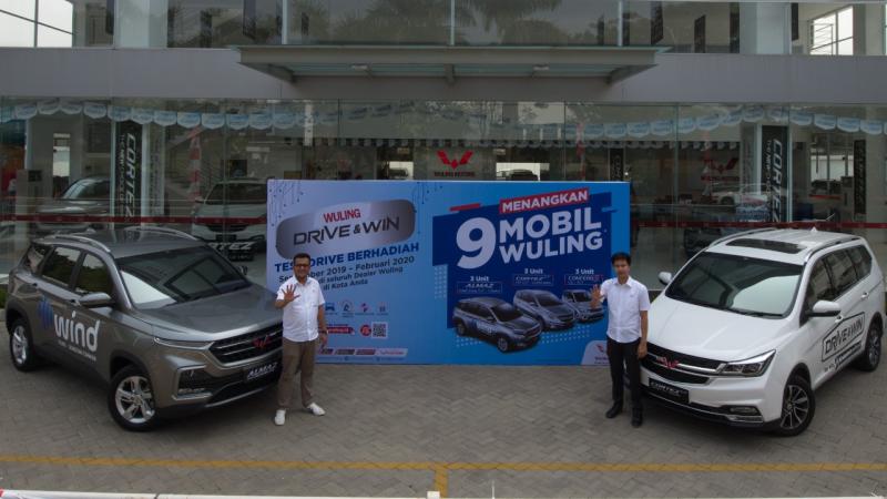 Wuling telah menyediakan total hadiah berupa sembilan unit mobil, yang akan diundi di tiap akhir periode dari bulan September 2019 hingga Februari 2020. (anto) 