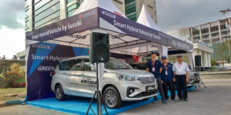 Dalam kegiatan ini Suzuki juga memperkenalkan teknologi Smart Hybrid Vehicle by Suzuki (SHVS) kepada para mahasiswa dan seluruh pengunjung KMHE 2019 sebagai jembatan Suzuki menuju era mobil listrik. (anto) 