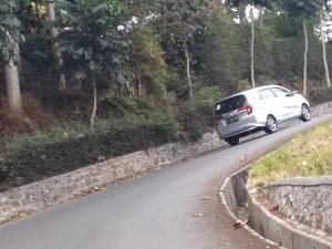 New Daihatsu Sigra Menyusuri Rute Menanjak Gunung Tangkuban Perahu