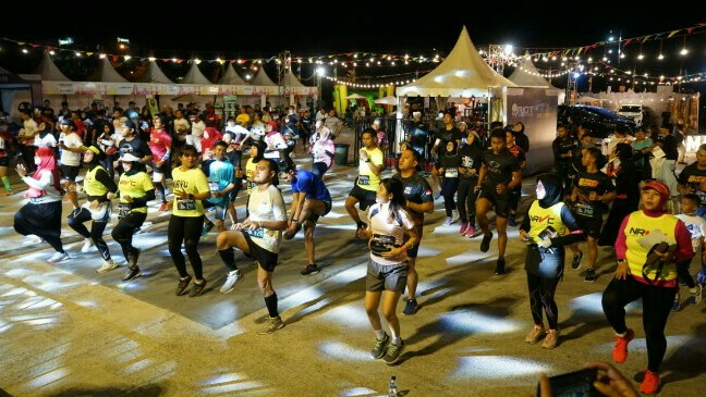 Zumba party jadi salah satu menu sangat diminati pada Festival Avanza-Velos Sebangsa di kota Makassar 