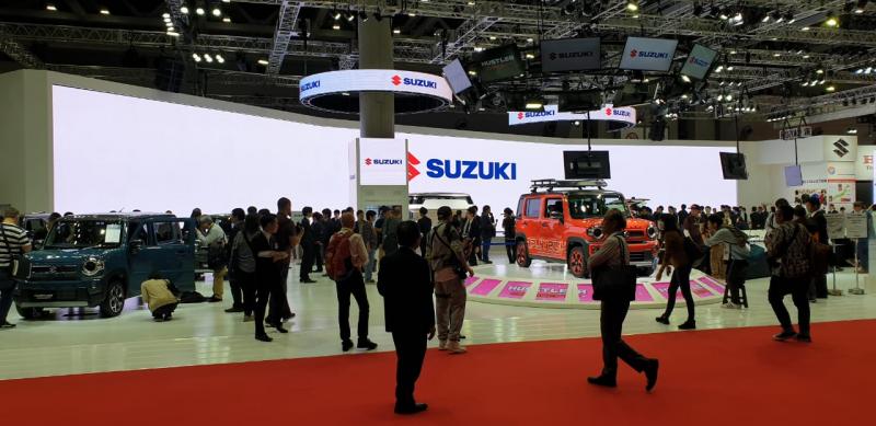 Sebagai merek otomotif terkemuka, Suzuki menampilkan teknologi unggulannya melalui berbagai lini kendaraan. (dok. SIS).