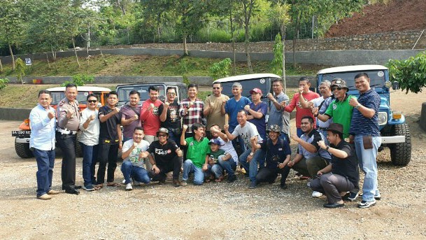 Touring menjadi agenda utama bagi komunitas THP. (foto : ende) 
