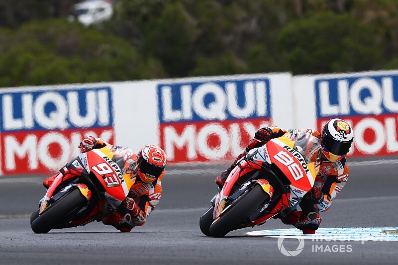 Duet Repsol Honda Marc Marquez dan Jorge Lorenzo dengan hasil jomplang. (Foto: motorsport)