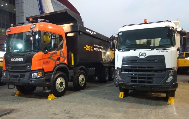 United Tractors menghadirkan model unggulan Truk Scania dan UD Trucks di ajang Mining Expo 2019 lalu. (anto)  