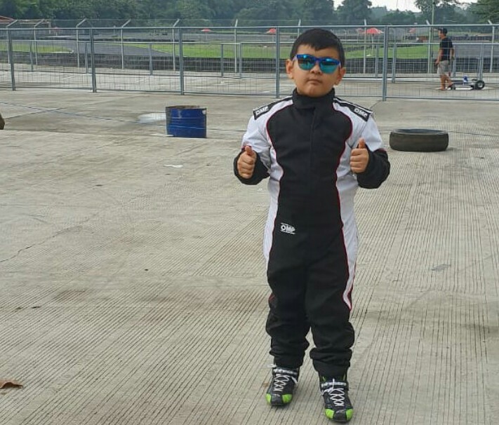 Dominic Setiawan, debutan di ajang gokart putra pembalap Sendy Setiawan ABM Motorsport