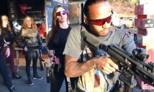 Persiapan Tampil di Film Action, Lewis Hamilton Latihan Menembak