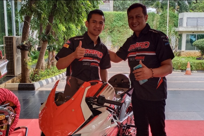 Rafid Topan (kiri) dan Fritz Yohanes, fokus balap Oneprix, dan IMS di Sentul tahun 2020. (foto : bs)