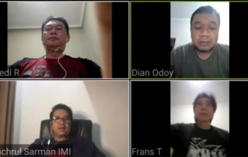 Dari kiri atas searah jarum jam : Fredi Rostiawan, Dian Odoy, Frans Tanujaya dan Fachrul Sarman