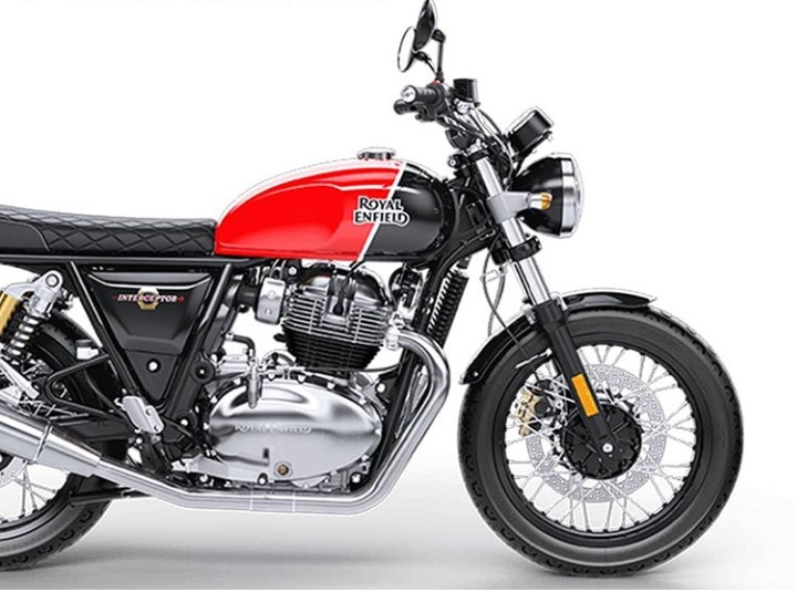 untuk memperkuat aksesibilitas online, seluruh lineup motor, apparel dan aksesoris Royal Enfield akan tersedia online di Tokopedia. (royal Enfield id) 