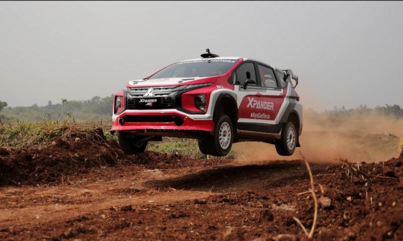 Mitsubishi Xpander AP4 saat diuji coba di lintasan gravel Tembong Jaya Serang Banten