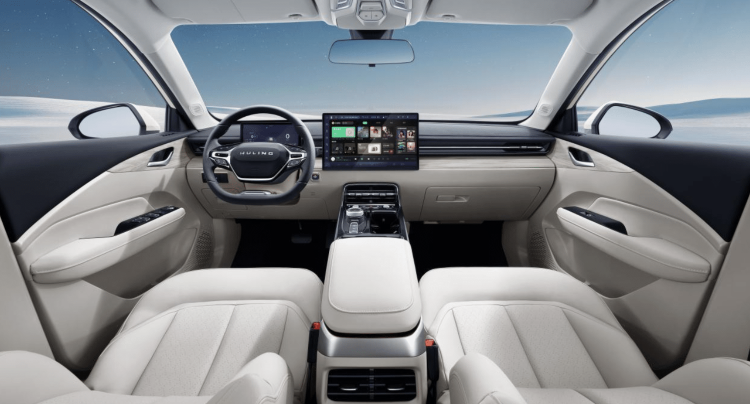 Interior mewah dan menggoda dari SUV Wuling