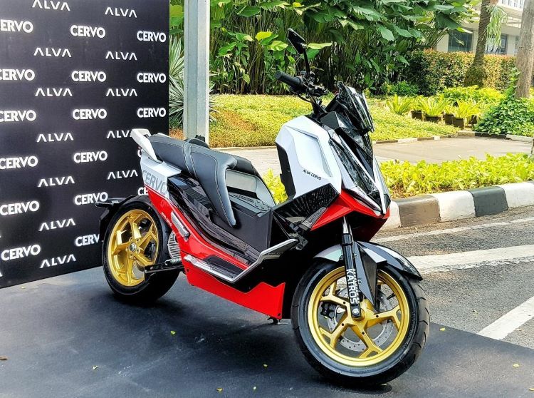 Motor listrik ALVA CERVO yang nyaman digunakan untuk perjalanan harian