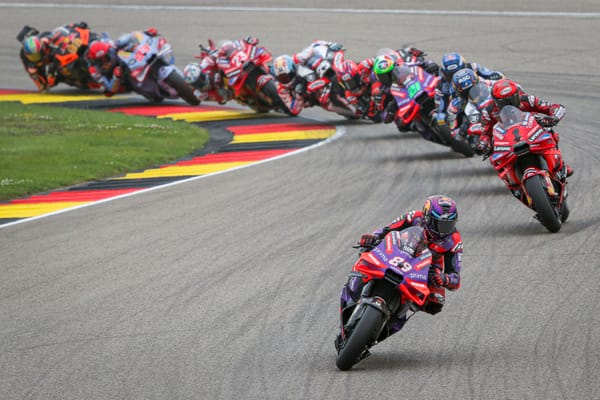 Race GP Jerman dengan sejumlah drama di bagian akhir lomba. (Foto: therace)